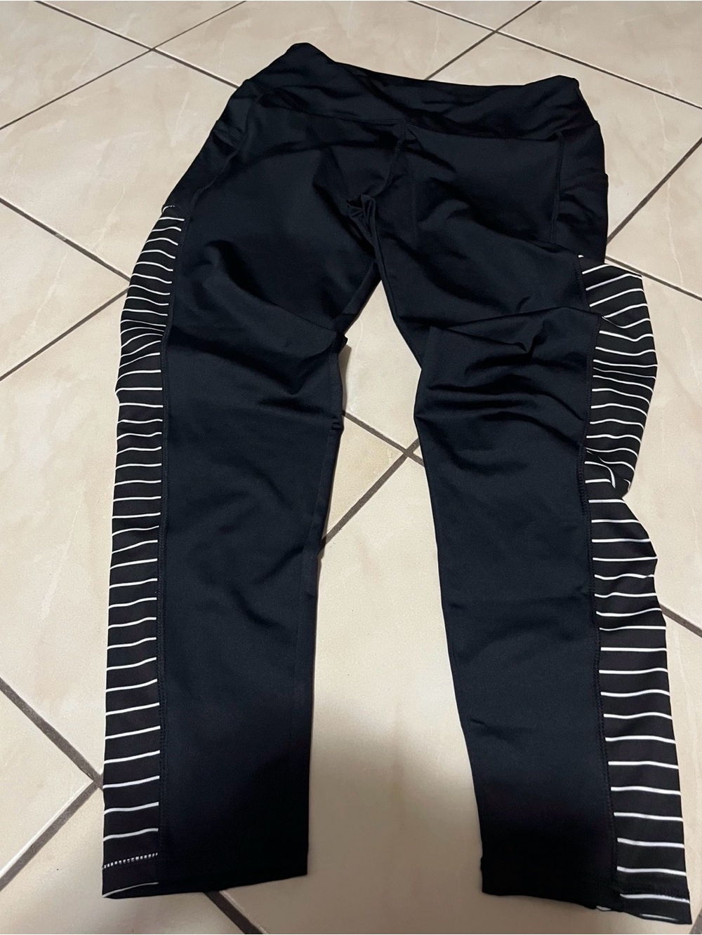 Women Black Leggings with Striped Side Panels